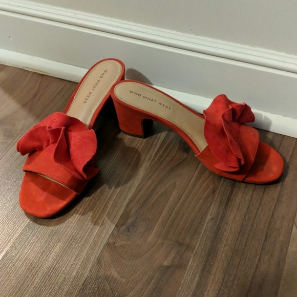 Red heels - Picture 2 of 3